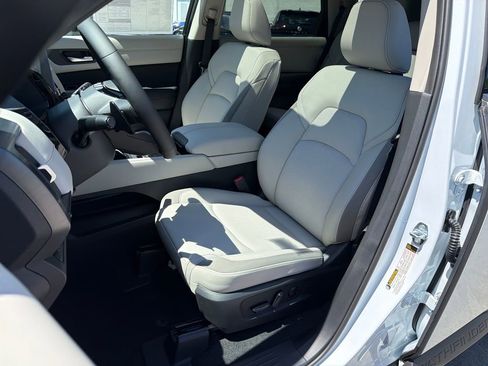 New 2026 Nissan Pathfinder SL w/ SL Premium Package (P04) FWD image 29