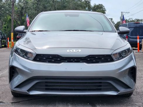 Used 2022 Kia Forte LXS image 2