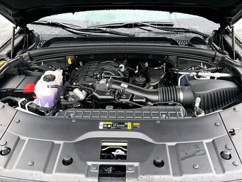 New 2025 Jeep Grand Cherokee Altitude image 9