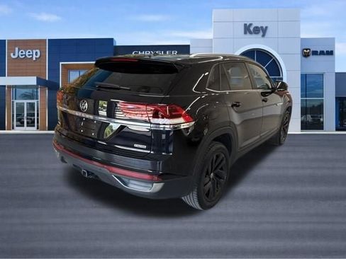 Used 2022 Volkswagen Atlas Cross Sport SE AWD/4WD image 6