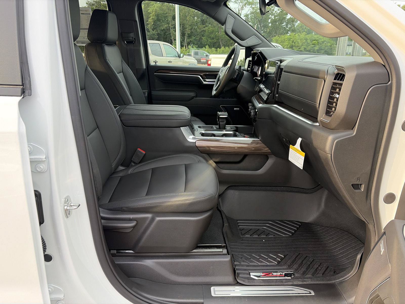New 2026 Chevrolet Silverado 1500 RST w/ RST All Star Premium Package AWD/4WD image 17