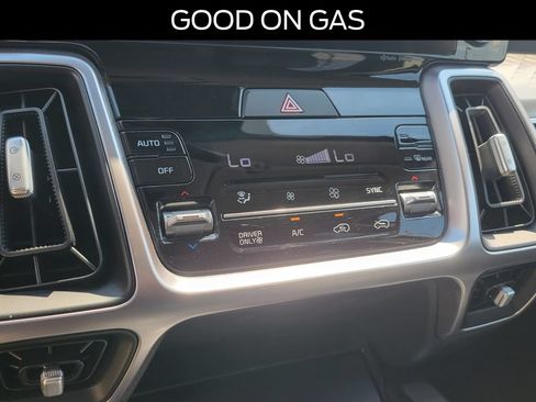 Used 2022 Kia Sorento S FWD image 28