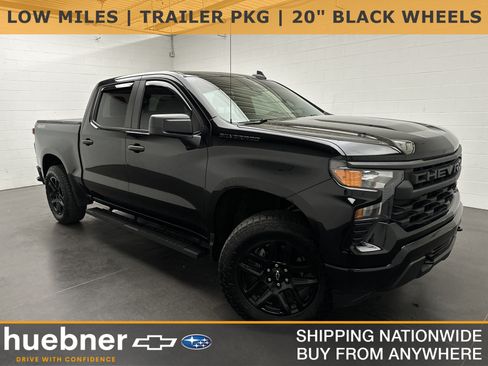 Used 2022 Chevrolet Silverado 1500 Custom w/ LPO, Dark Essentials Package AWD/4WD image 1