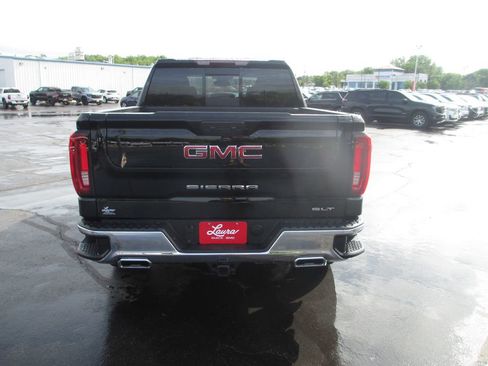 Used 2023 GMC Sierra 1500 SLT w/ SLT Premium Package AWD/4WD image 7