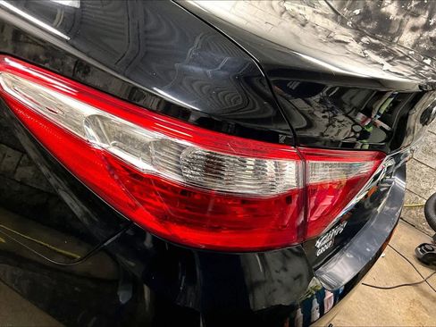 Used 2017 Toyota Camry XLE image 27