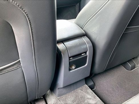 Used 2015 Volvo XC60 T5 Premier w/ Proximity Package FWD image 33