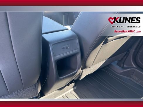 New 2026 Buick Envista Preferred w/ Convenience I Package FWD image 36