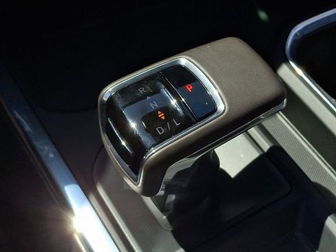 Used 2024 GMC Sierra 1500 SLT w/ SLT Premium Plus Package image 14