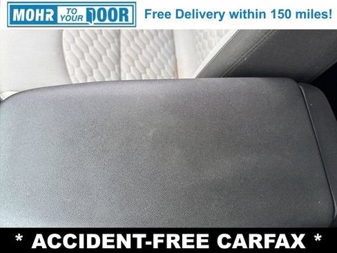 Used 2021 Chevrolet Equinox LS w/ LS Convenience Package FWD image 22