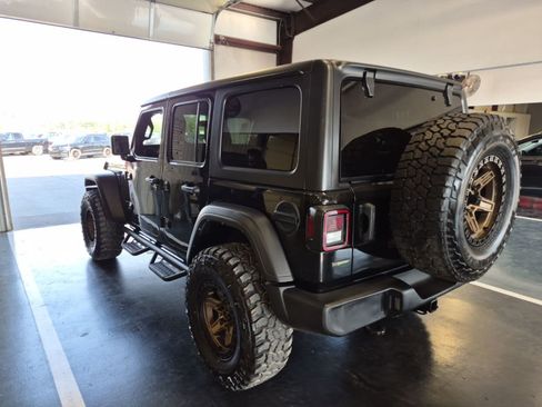 Used 2022 Jeep Wrangler Unlimited Sport AWD/4WD image 4
