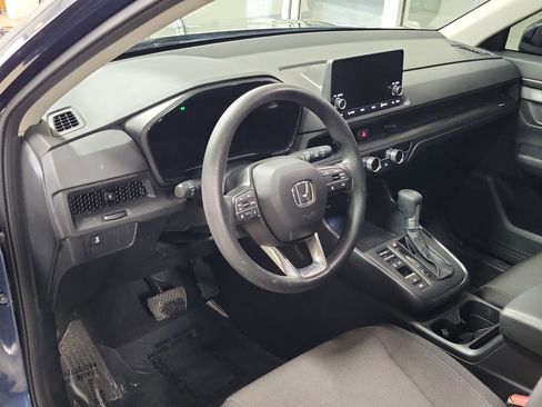 Used 2025 Honda CR-V LX image 17