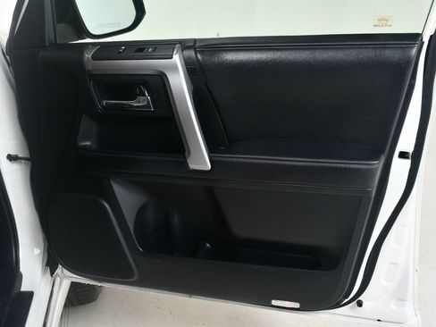 Used 2018 Toyota 4Runner Limited image 25