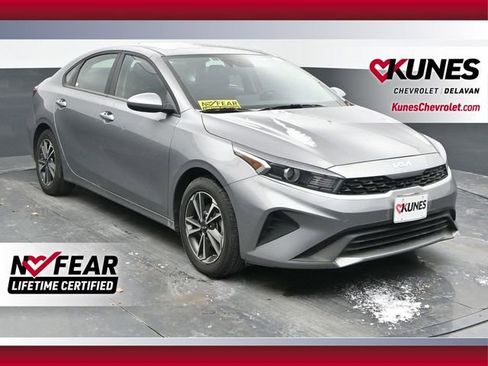 Used 2024 Kia Forte LXS image 1