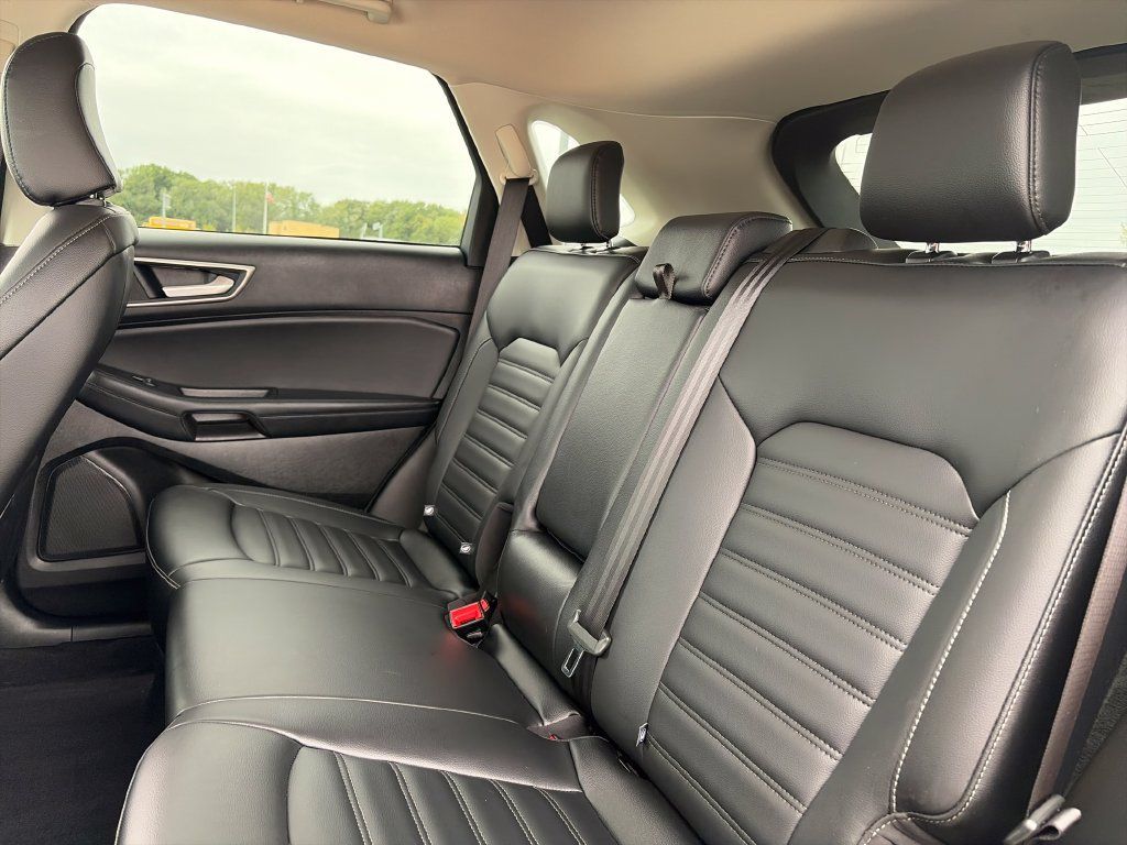 Used 2024 Ford Edge SEL w/ Convenience Package AWD/4WD image 30