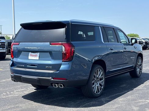 New 2026 GMC Yukon XL Denali Ultimate AWD/4WD image 8