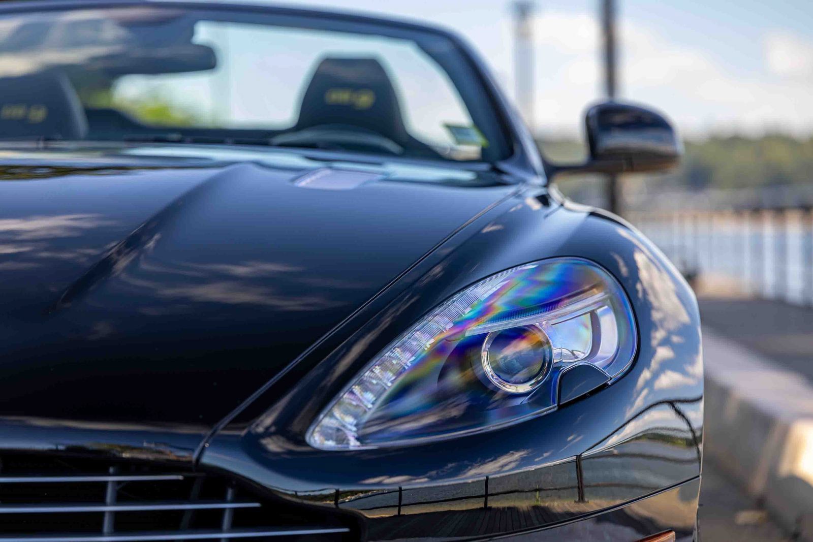 Used 2013 Aston Martin DB9 Volante RWD image 47
