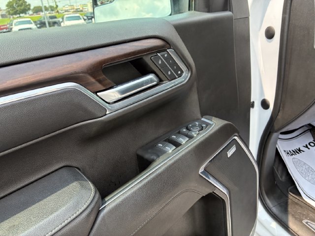 Used 2023 GMC Sierra 1500 SLT w/ SLT Convenience Package AWD/4WD image 9