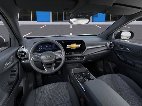 New 2026 Chevrolet Equinox LT AWD/4WD image 39