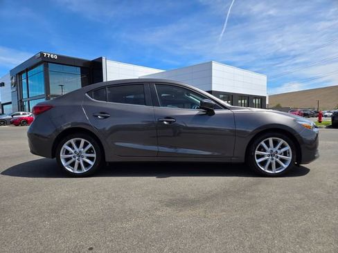 Used 2017 MAZDA MAZDA3 Touring image 7