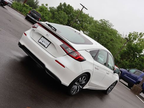 Certified 2024 Honda Civic EX-L image 7