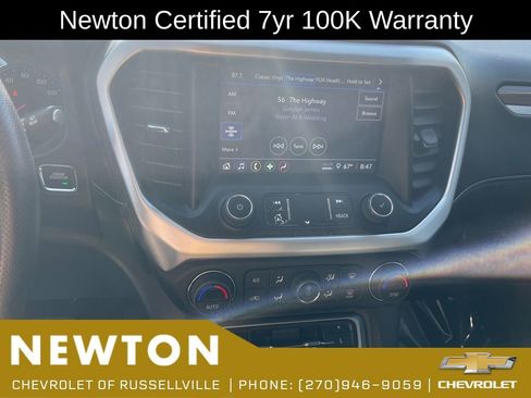 Used 2023 GMC Acadia SLE FWD image 9