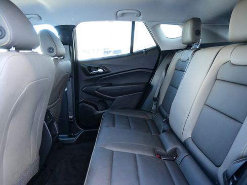 Used 2024 Chevrolet Trax ACTIV image 14