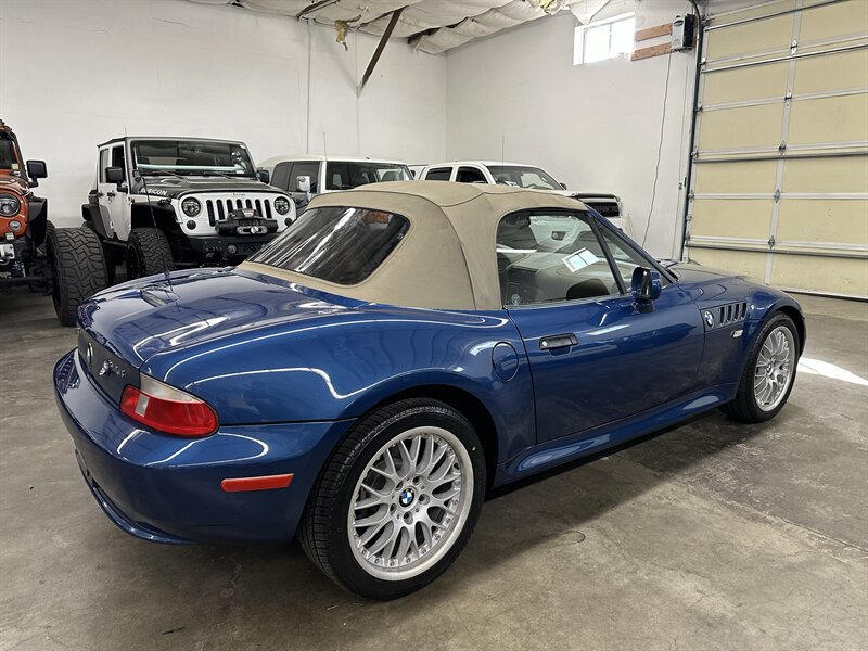 Used 2000 BMW Z3 2.8 RWD image 3