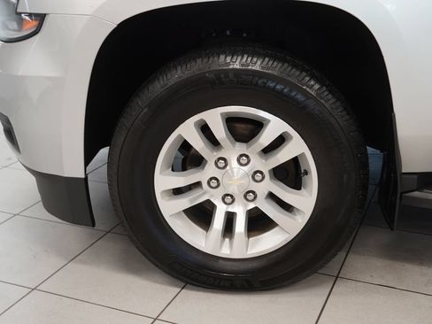 Used 2018 Chevrolet Tahoe LT AWD/4WD image 17