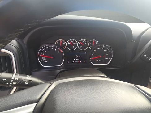 Used 2022 Chevrolet Silverado 1500 LT w/ Z71 Off-Road Package image 13