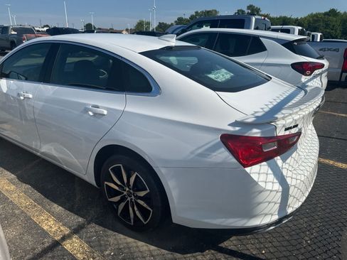 Used 2022 Chevrolet Malibu RS FWD image 19