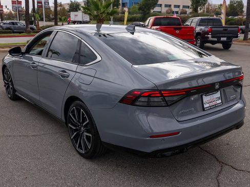 Used 2024 Honda Accord Touring image 6