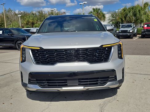 Certified 2025 Kia Sorento SX Prestige image 3