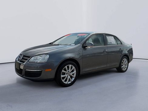 Used 2010 Volkswagen Jetta Limited Edition FWD image 7