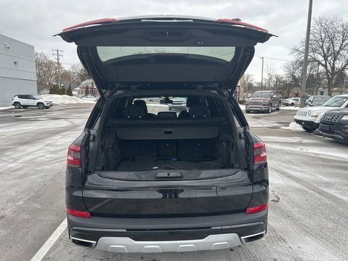 Used 2021 BMW X5 xDrive40i w/ Convenience Package image 12
