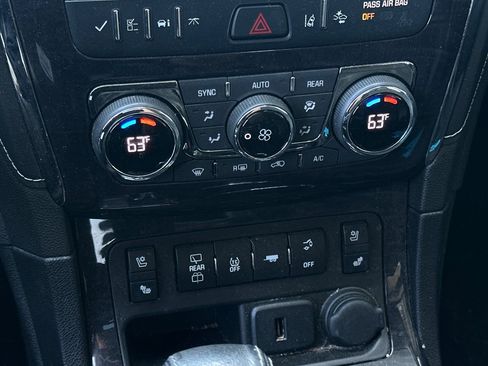 Used 2016 Buick Enclave Premium w/ Experience Buick Package AWD/4WD image 19