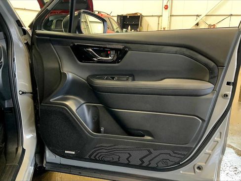 Certified 2025 Subaru Forester Limited image 22