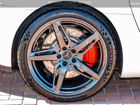 Used 2018 Mercedes-Benz AMG GT Roadster image 38