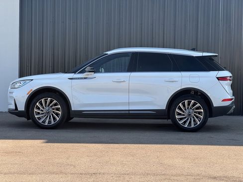 Used 2023 Lincoln Corsair Reserve w/ Equipment Group 201A image 2