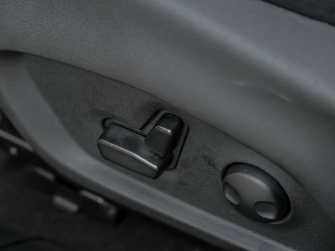 Used 2024 Jeep Compass Limited AWD/4WD image 19