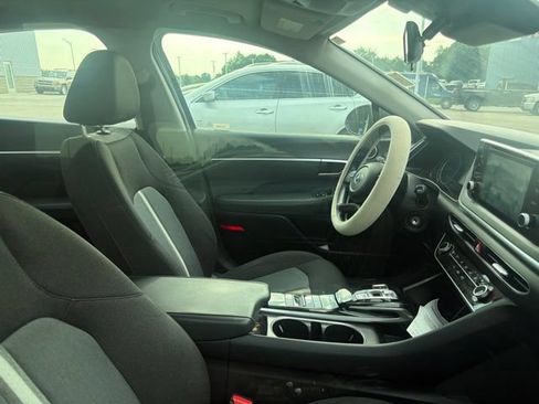Used 2020 Hyundai Sonata SE w/ Cargo Package FWD image 6