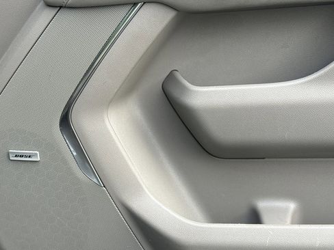 Used 2024 Chevrolet Suburban LT image 24