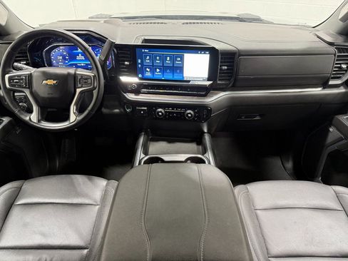 Used 2025 Chevrolet Silverado 2500 LTZ w/ LTZ Convenience Package image 39