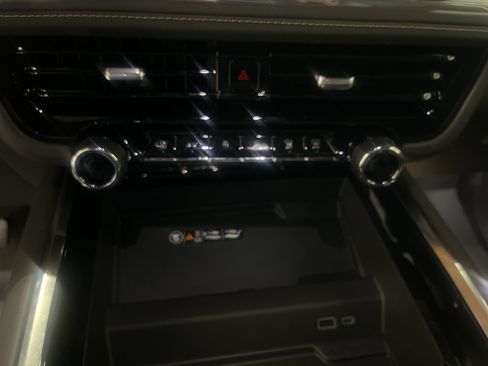 New 2026 Chevrolet Tahoe Premier AWD/4WD image 16