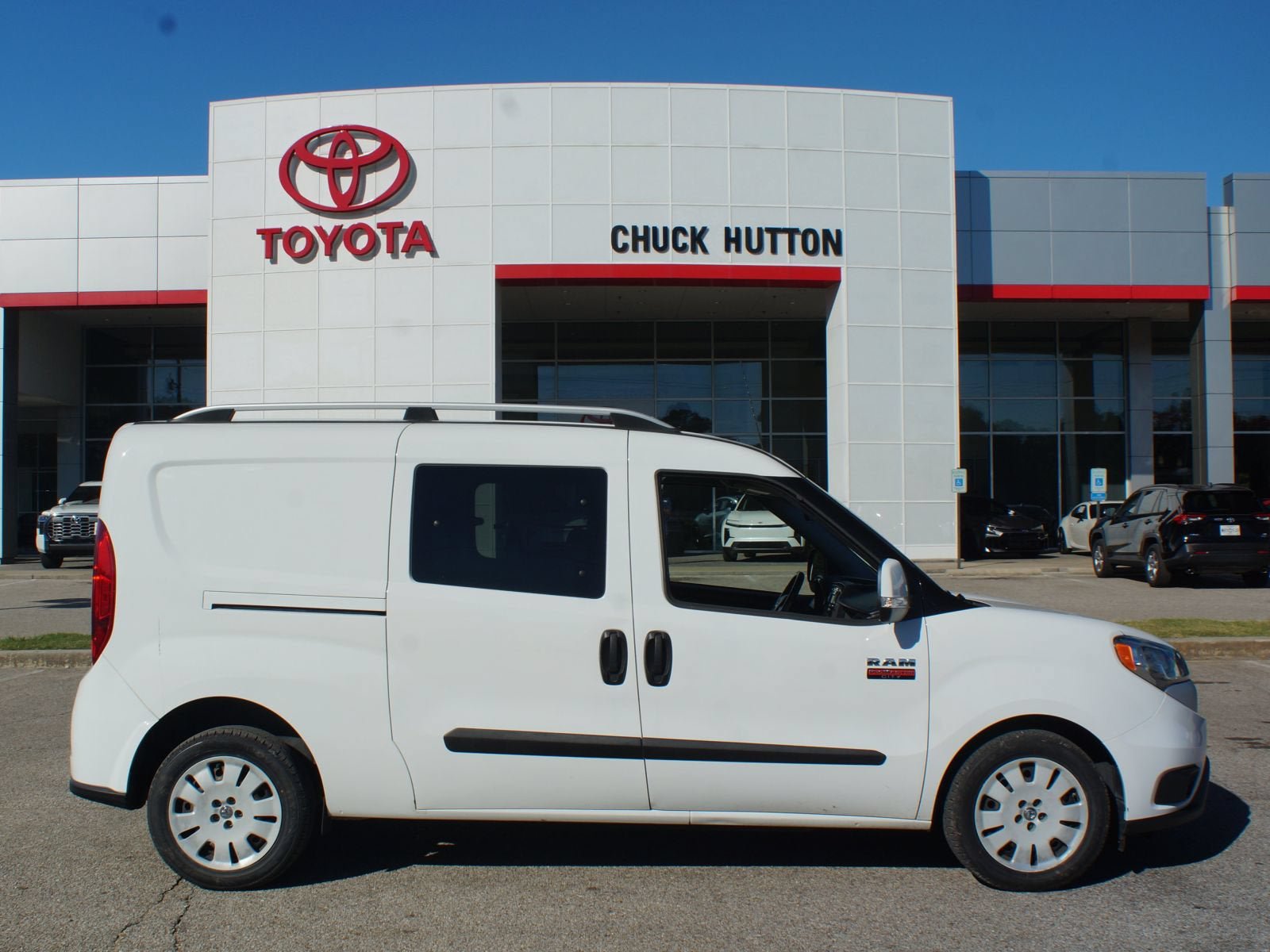 Used 2018 RAM ProMaster City SLT FWD image 1