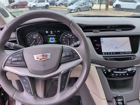 Used 2023 Cadillac XT5 Premium Luxury w/ Technology Package FWD image 23