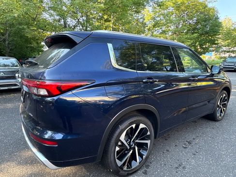 Used 2024 Mitsubishi Outlander SEL AWD/4WD image 7