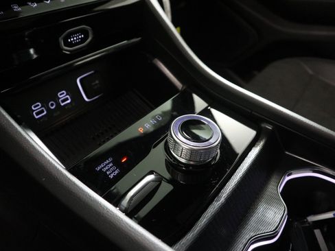 New 2026 Jeep Grand Cherokee Altitude AWD/4WD image 27