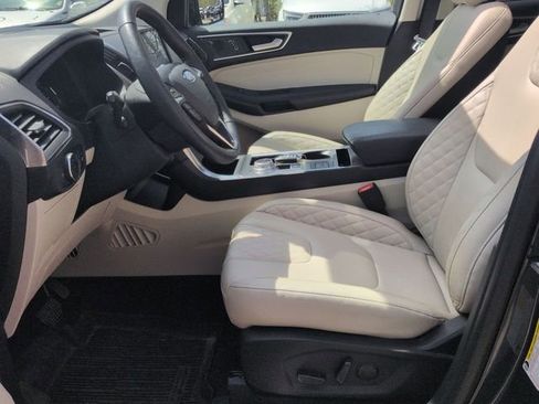 Used 2024 Ford Edge Titanium AWD/4WD image 22
