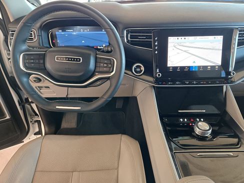 Used 2023 Jeep Wagoneer 2WD w/ Premium Group I image 10