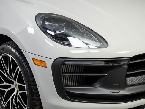 New 2026 Porsche Macan GTS AWD/4WD image 37